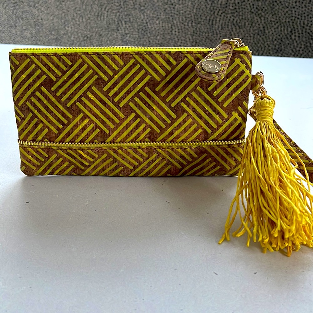 Pretty Ships yellow cork wristlet. NWOT